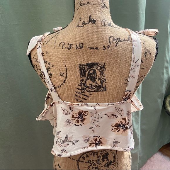 Faux corset tank - Picture 6 of 6